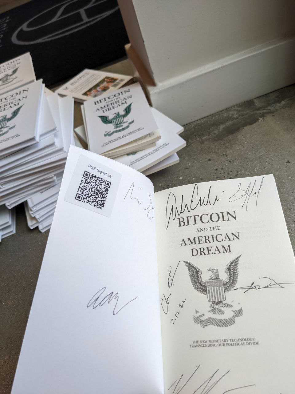 Signed autograph 4eb59ec9da877e99