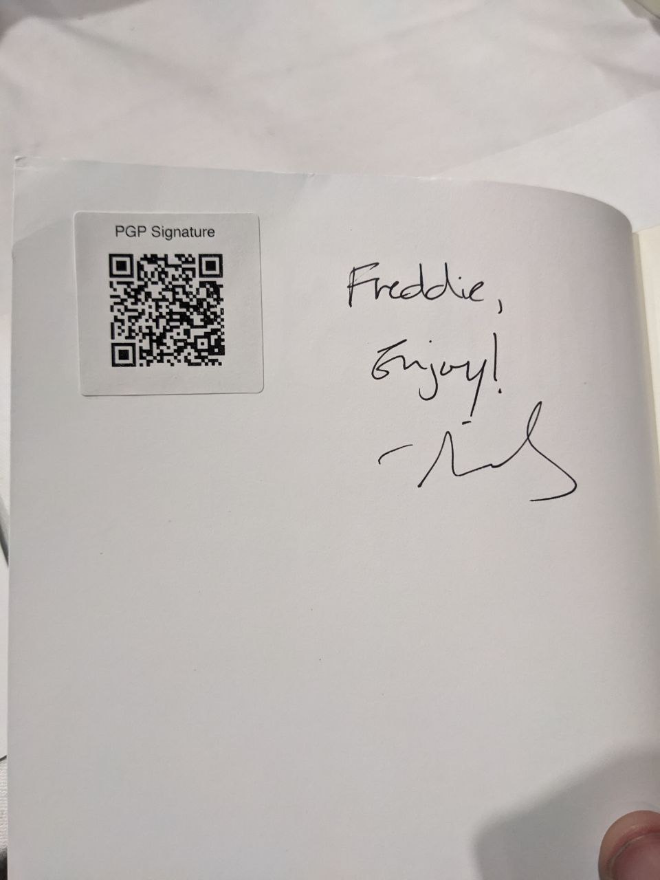 Signed autograph 529e3f71ed225b52