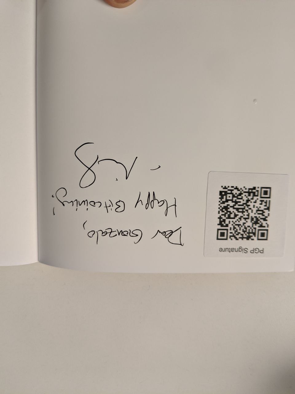 Signed autograph 52a3e19f94c6d93e