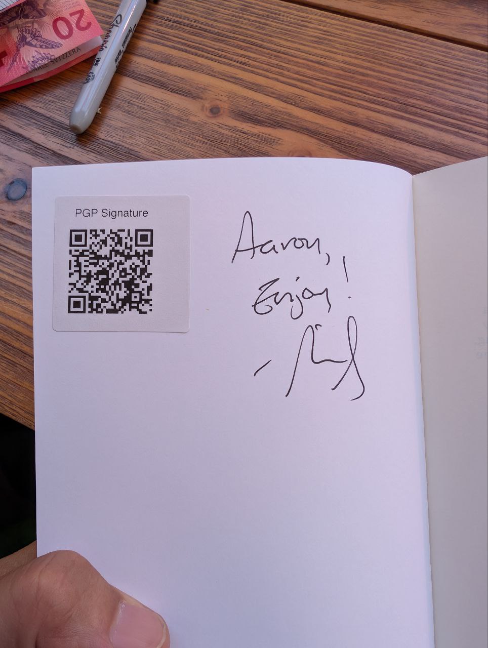 Signed autograph 559794afd1c6b55f