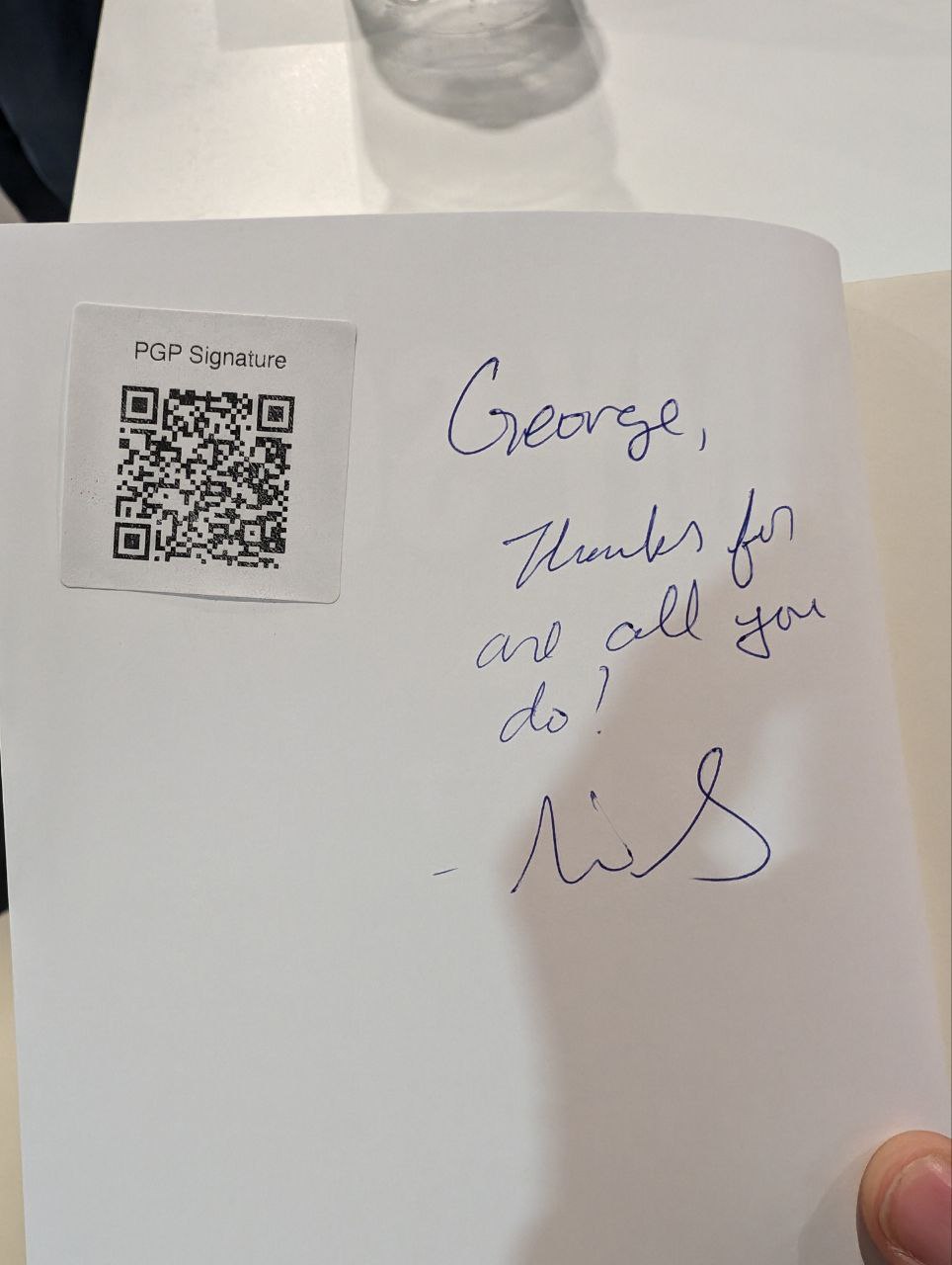 Signed autograph 5837fedd8af66038