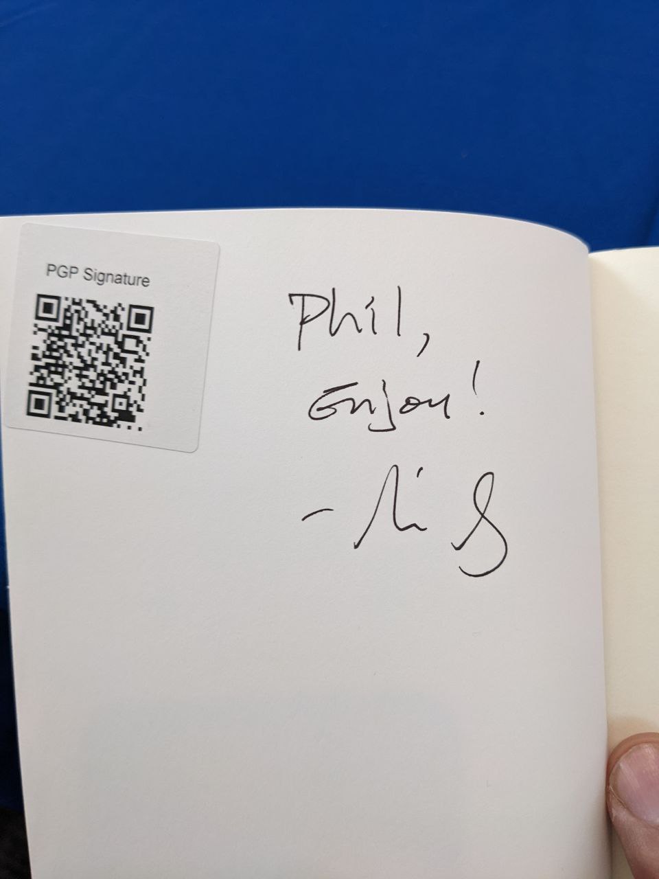 Signed autograph 595c38d7cb3f8372