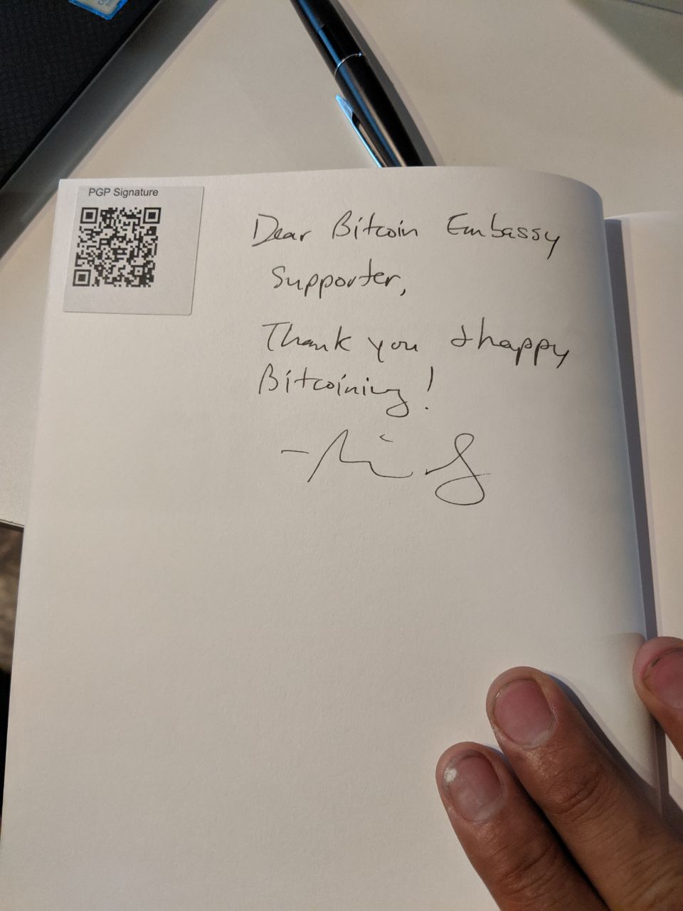 Signed autograph 59c4e286cb98a6f5