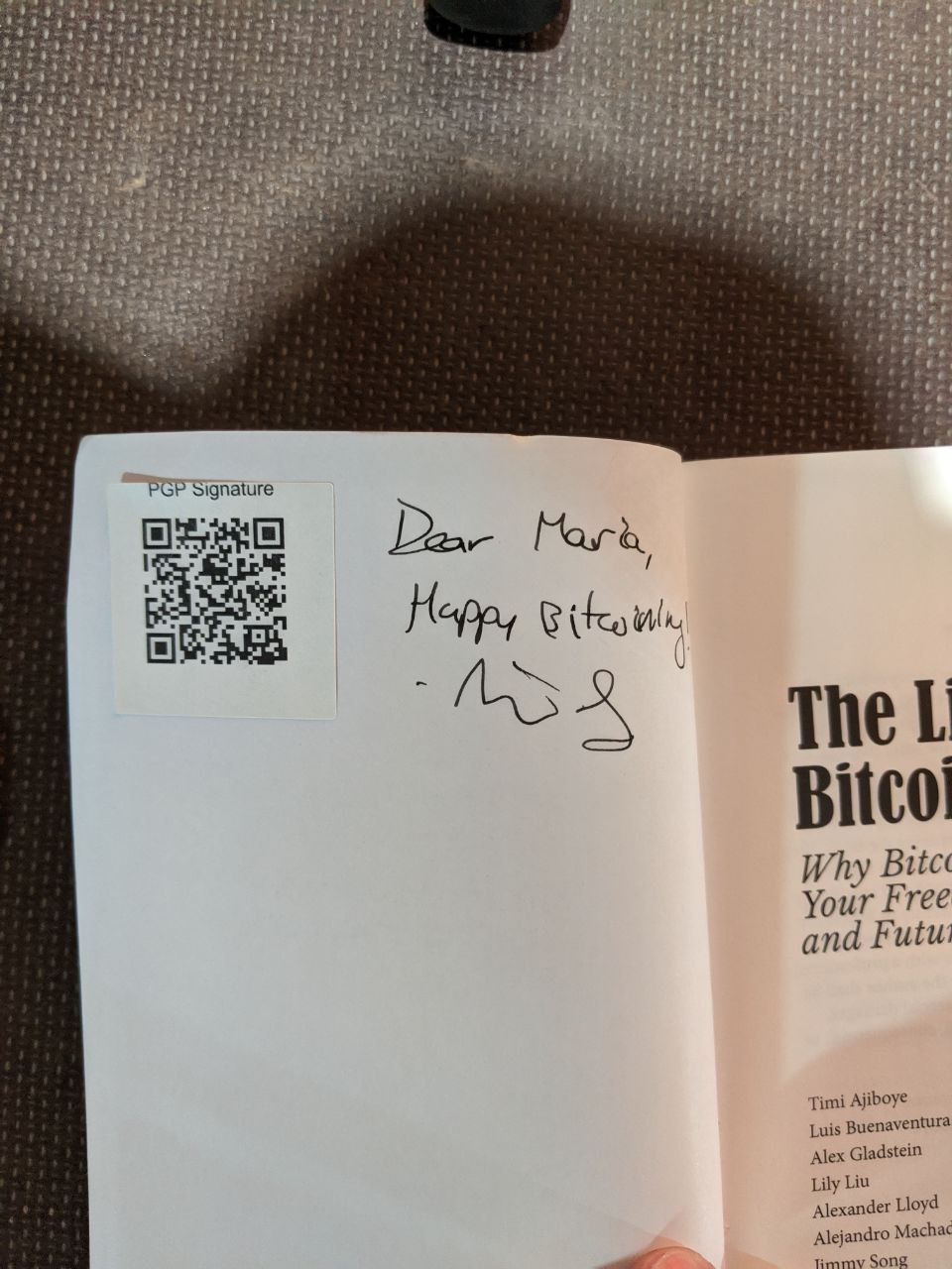 Signed autograph 59c79de6071a80ff