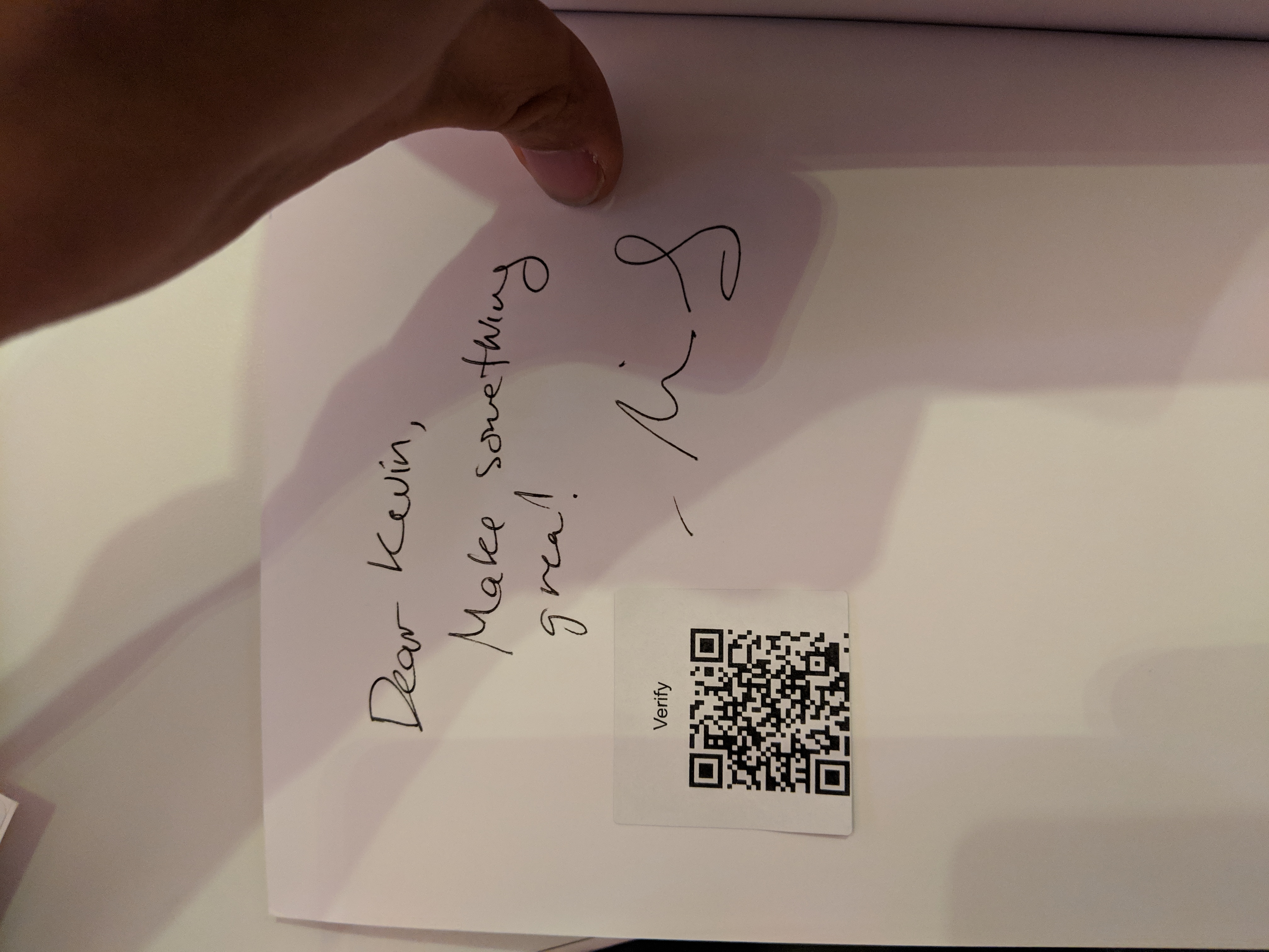 Signed autograph 5ace4a3af5063d69