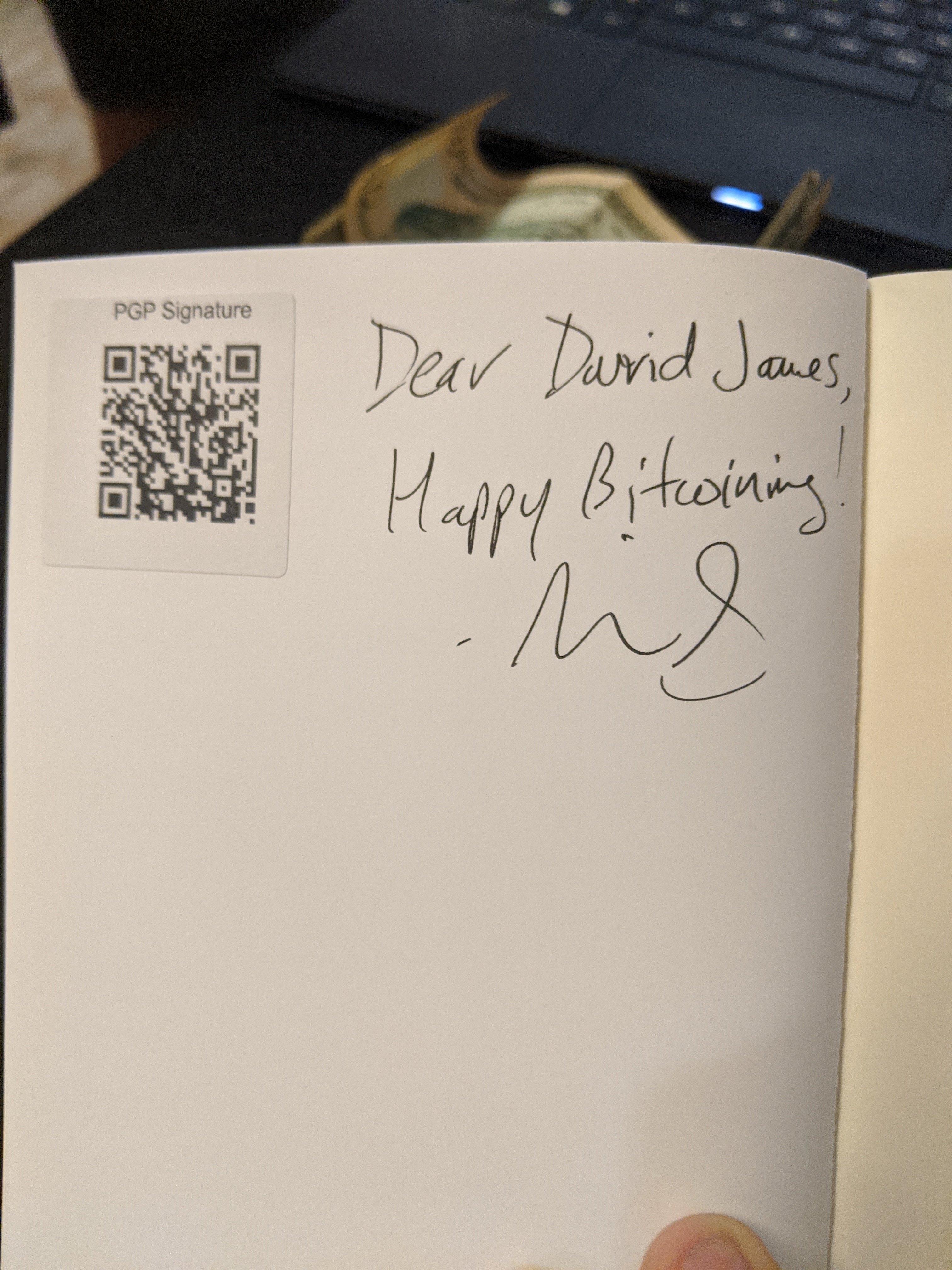 Signed autograph 5b8b9aae4ef0dea5