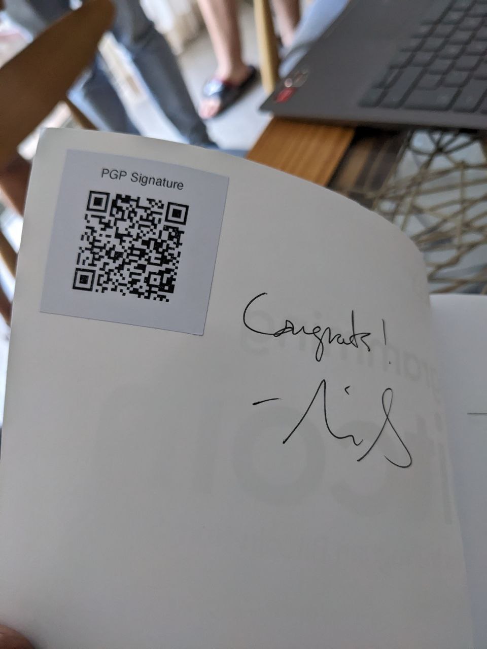 Signed autograph 5c5509664b775751