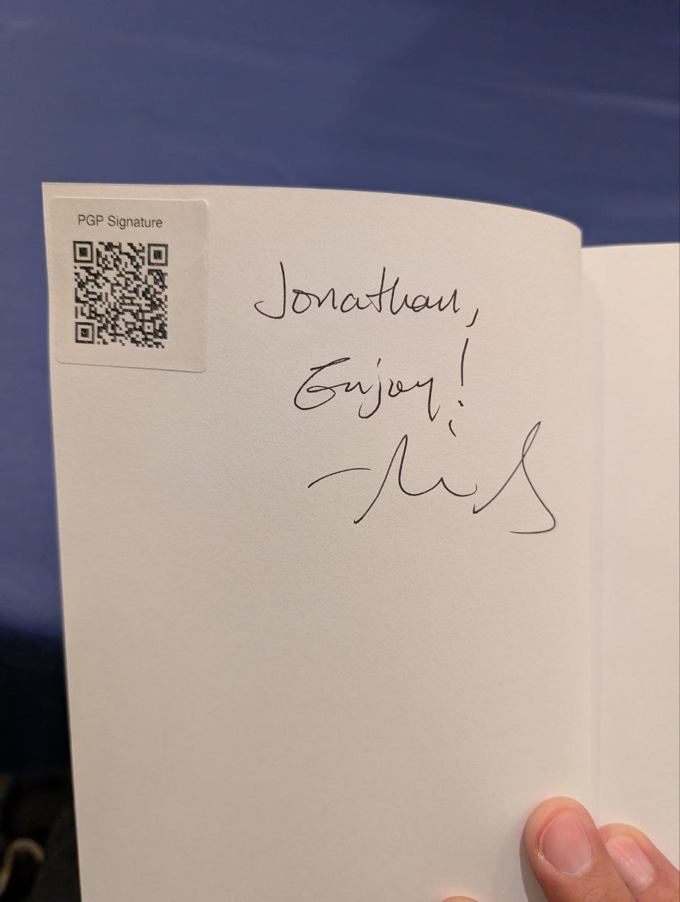 Signed autograph 5c681f9e3151f1e6