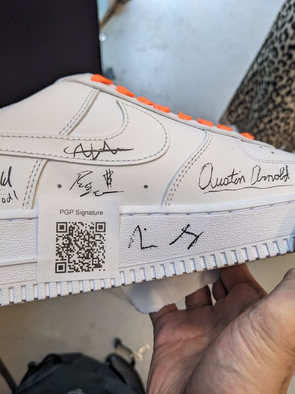 Signed autograph 5d3567190cb71ef7