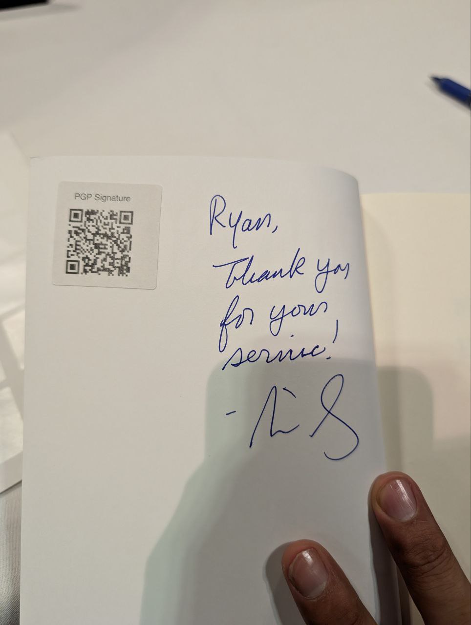 Signed autograph 5f023459260eaf5e