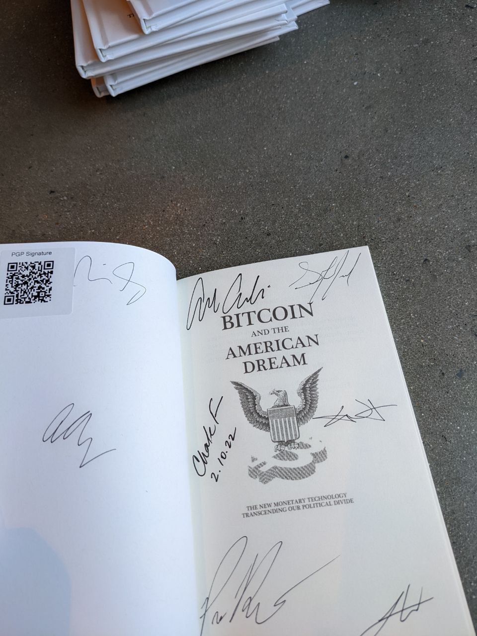 Signed autograph 5f390ed0bee644d1