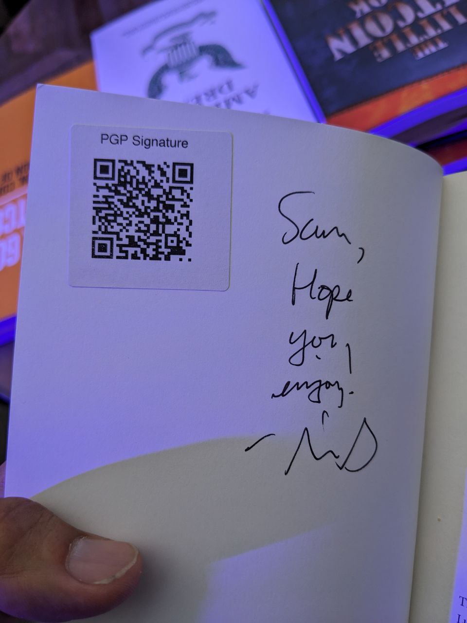 Signed autograph 6160ebb65ad4dece