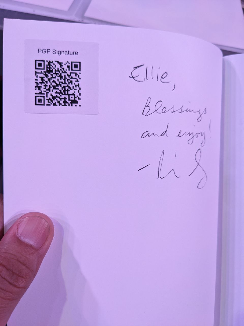 Signed autograph 6198625ea41322ce