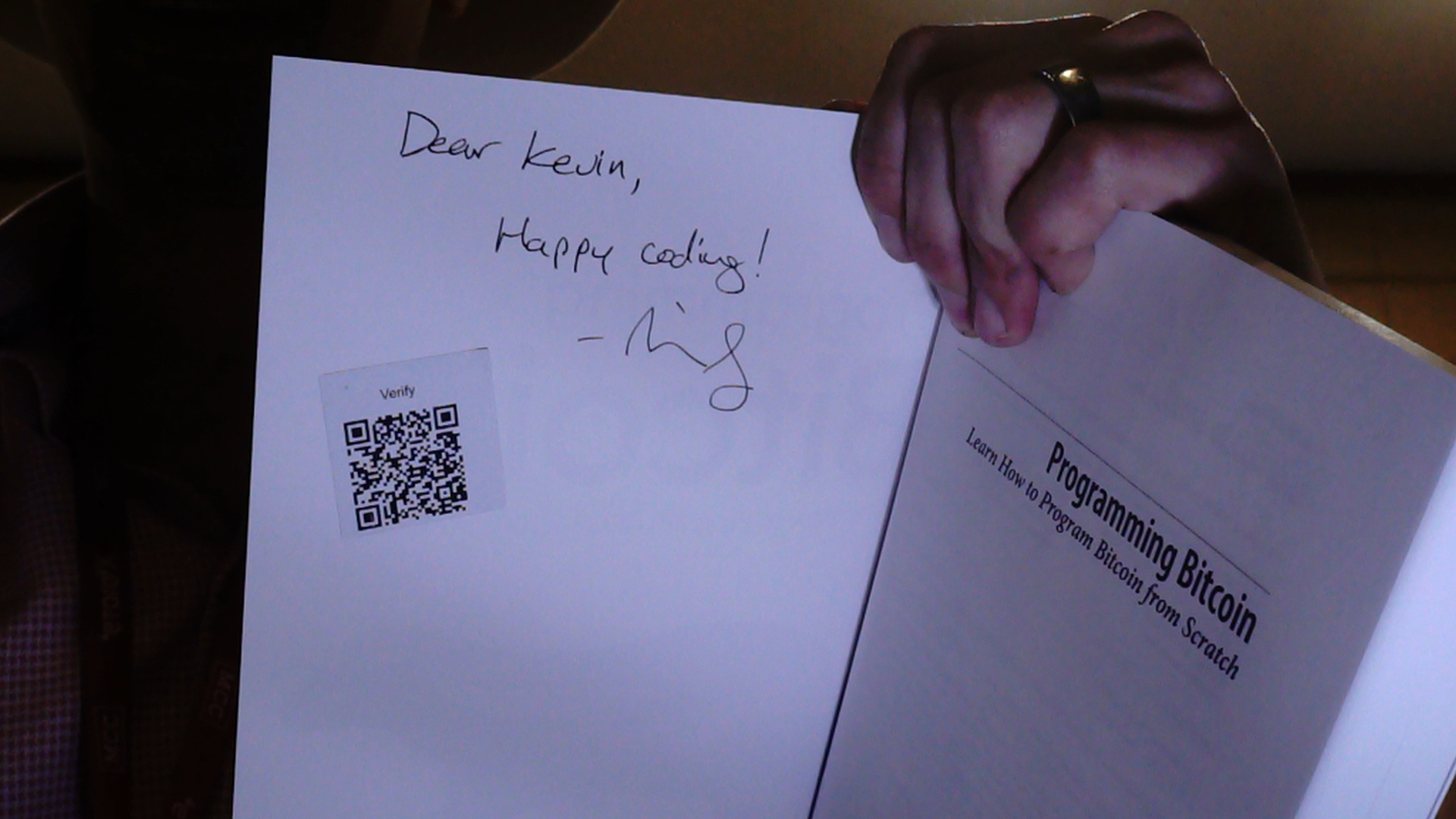 Signed autograph 6374769bdb54440d