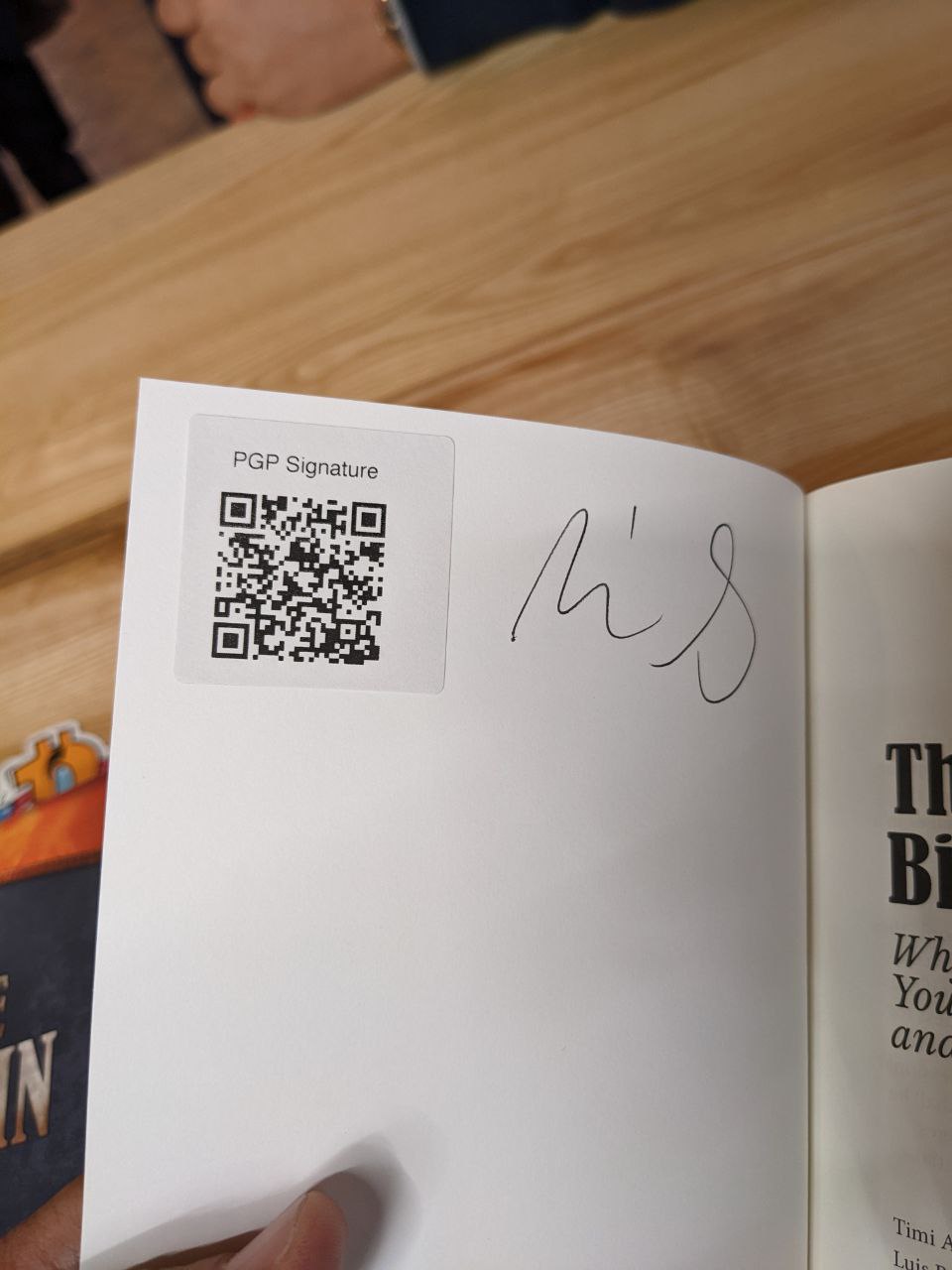 Signed autograph 64ce040268b0366b