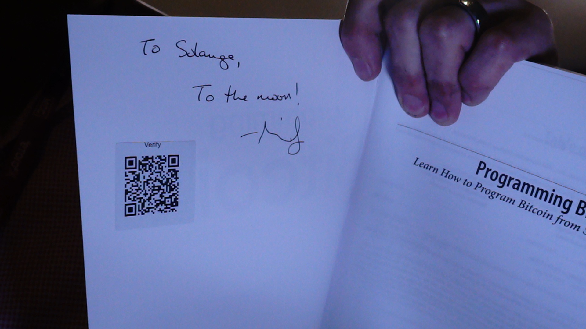 Signed autograph 65a79ea0a5d01e1e