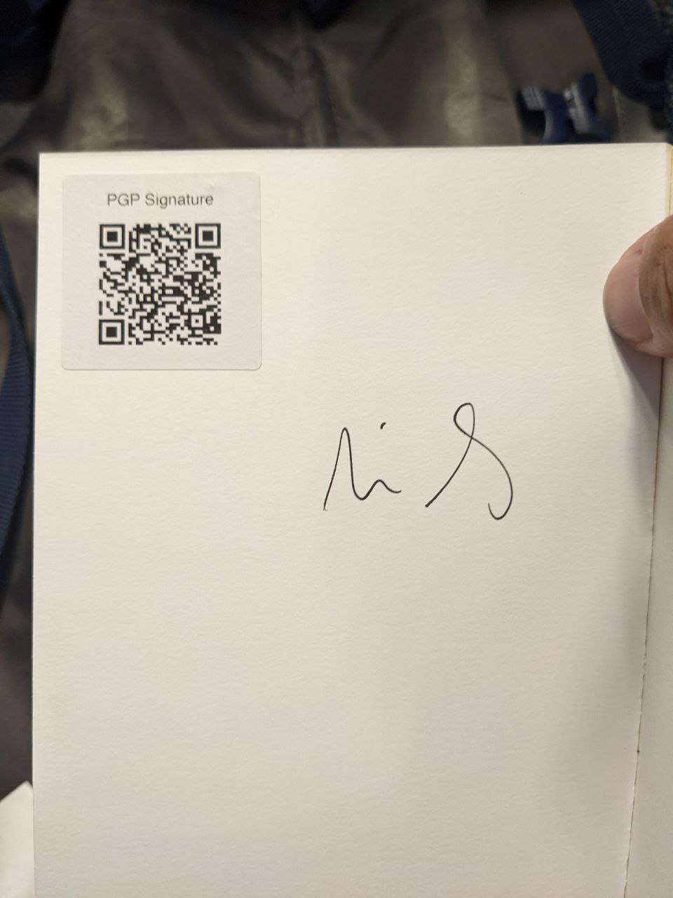 Signed autograph 6729c664e2b8e2f2