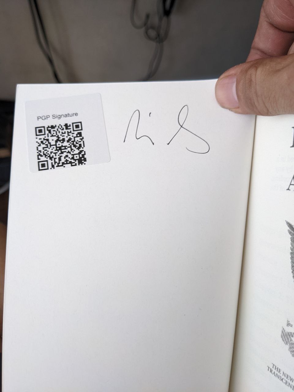 Signed autograph 6b5dfc700001d60d