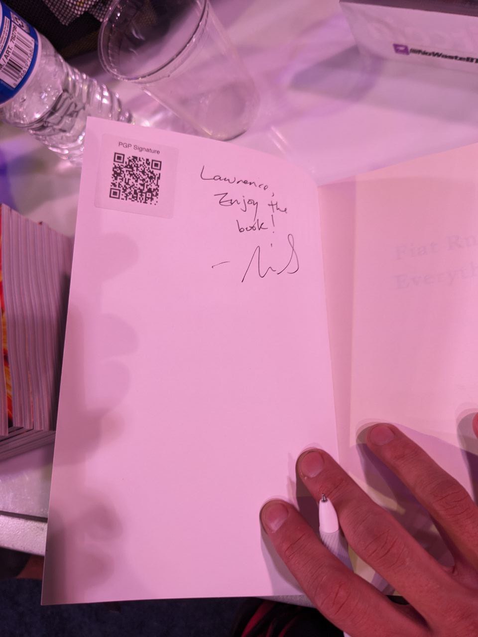 Signed autograph 7111cf2f07813980