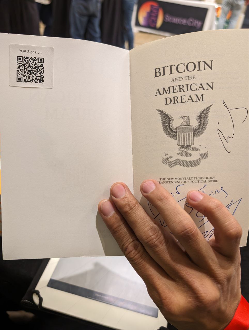 Signed autograph 711e37498fc277b5