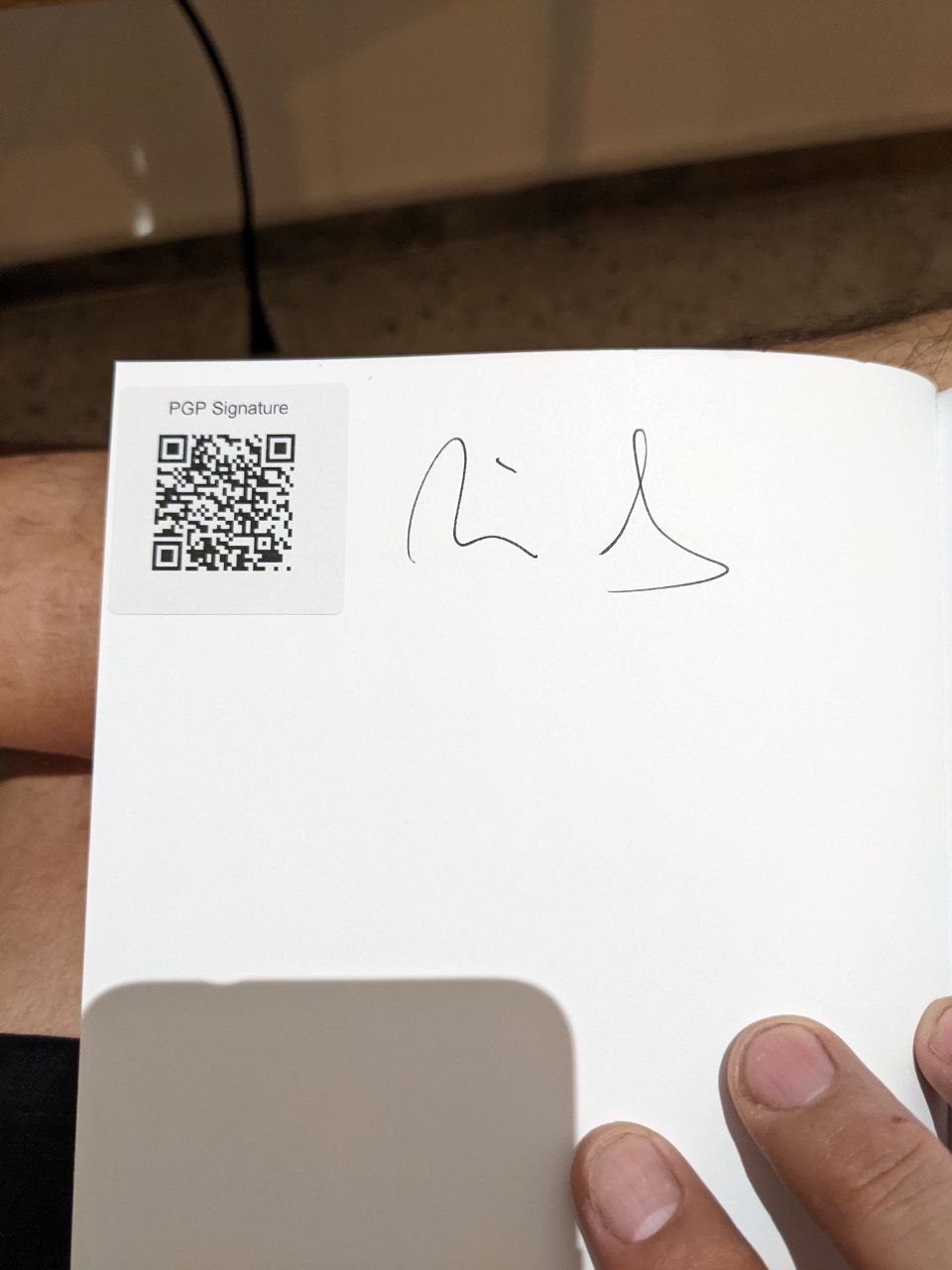 Signed autograph 76099d29ffe04bb9