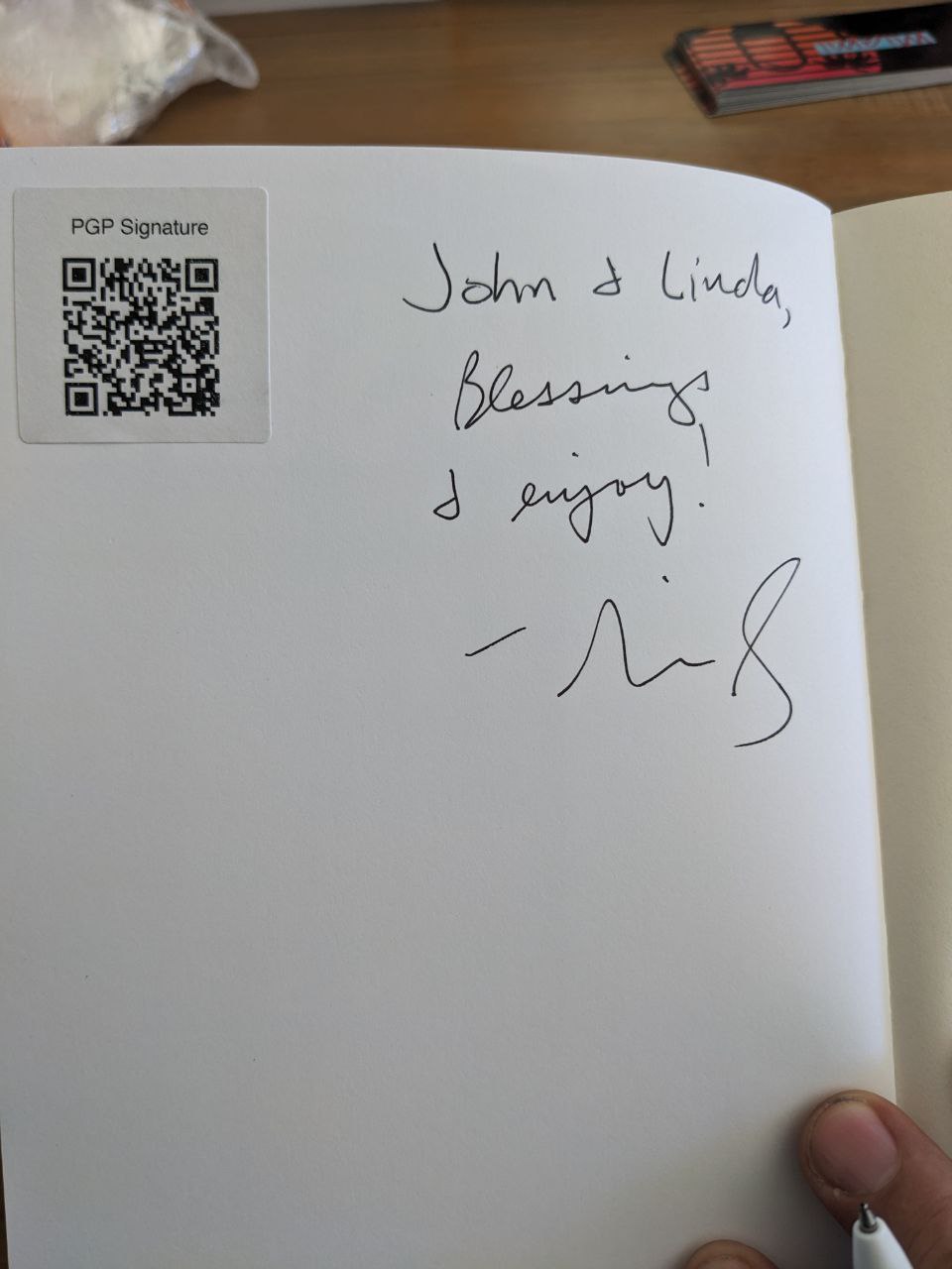 Signed autograph 7b3bdf408b31a808