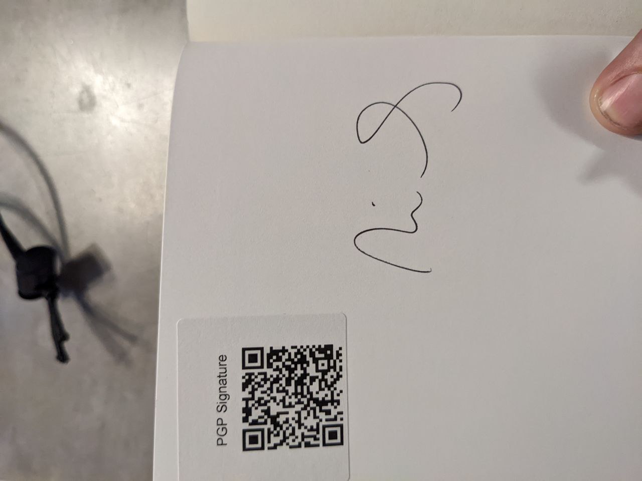 Signed autograph 7ca5cbeeed1a5944