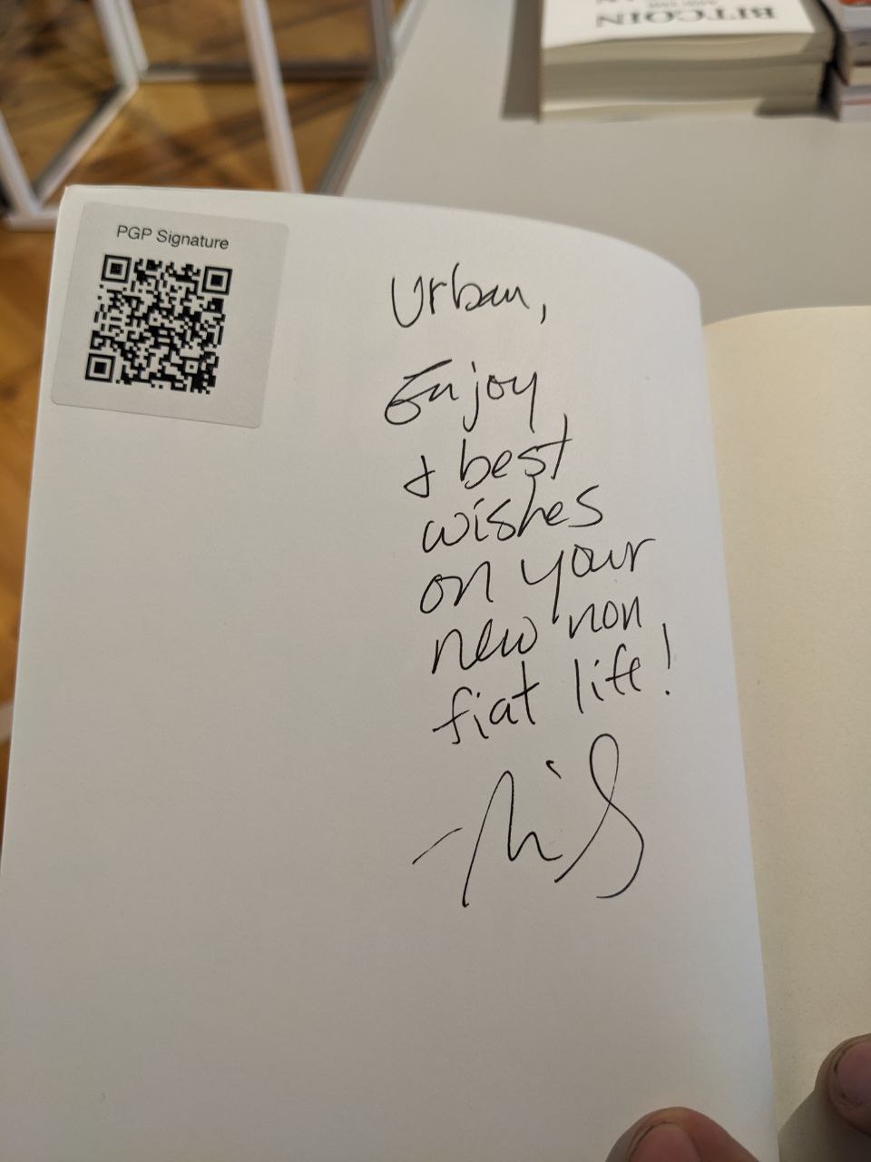 Signed autograph 815ef269158e72f1