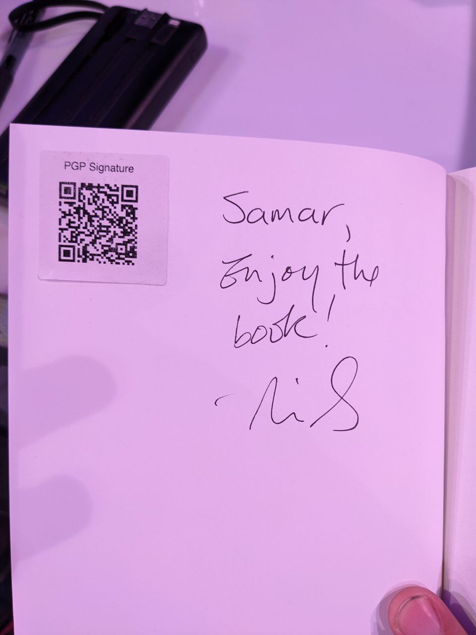 Signed autograph 8215fb98b59411c2