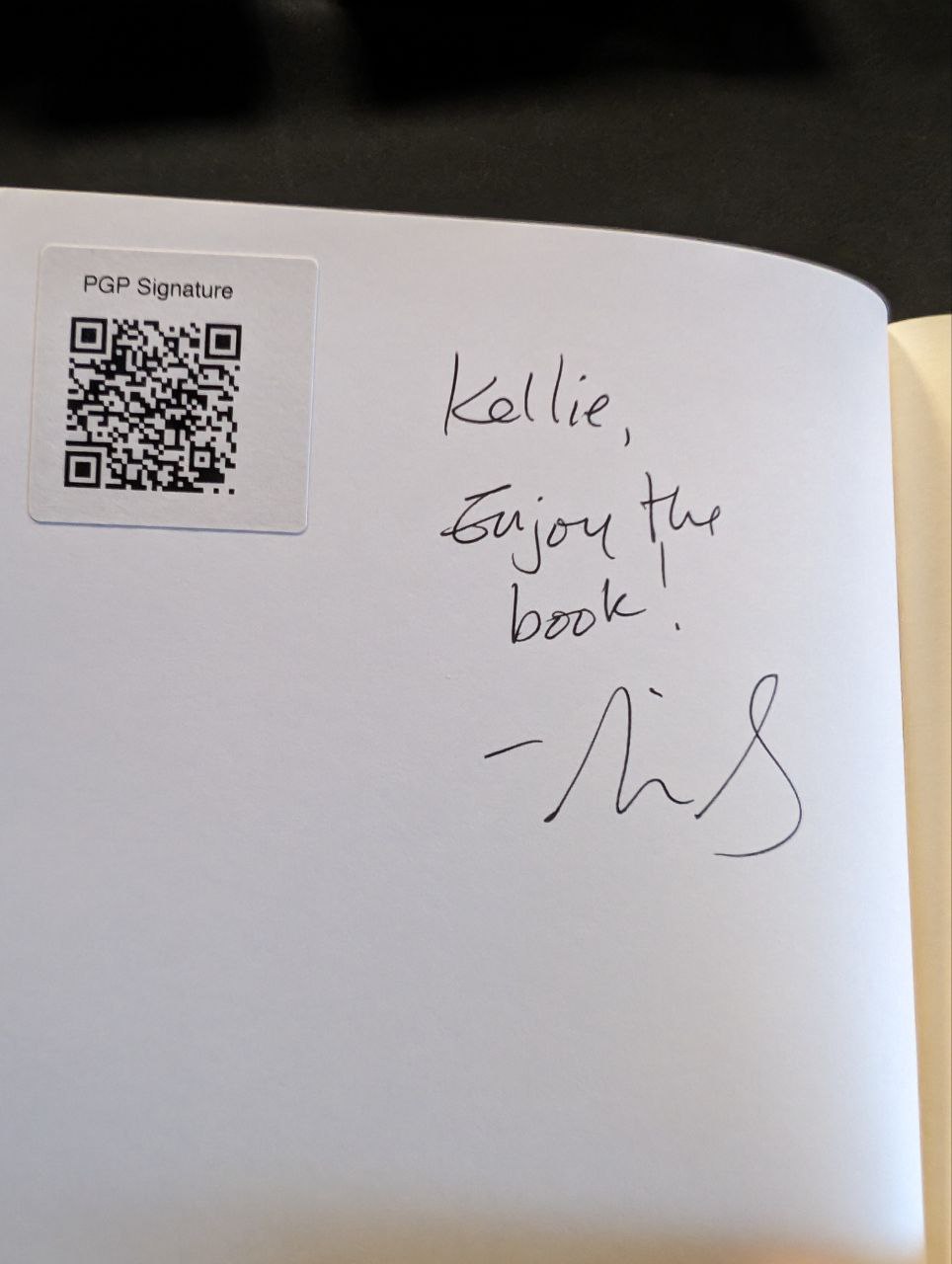 Signed autograph 840f172f2cd0c04b