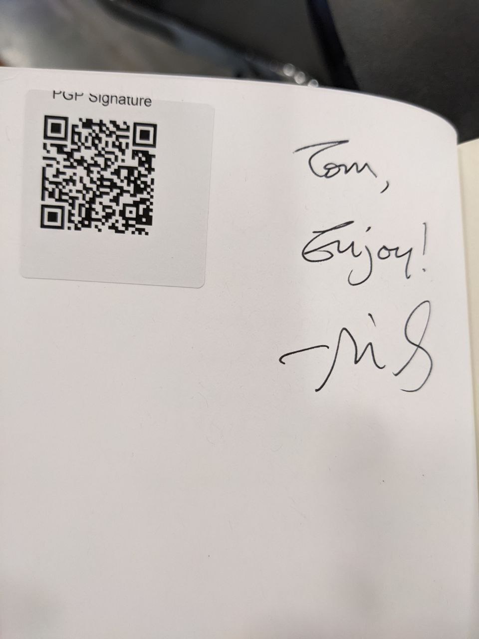 Signed autograph 84dee9989844446f