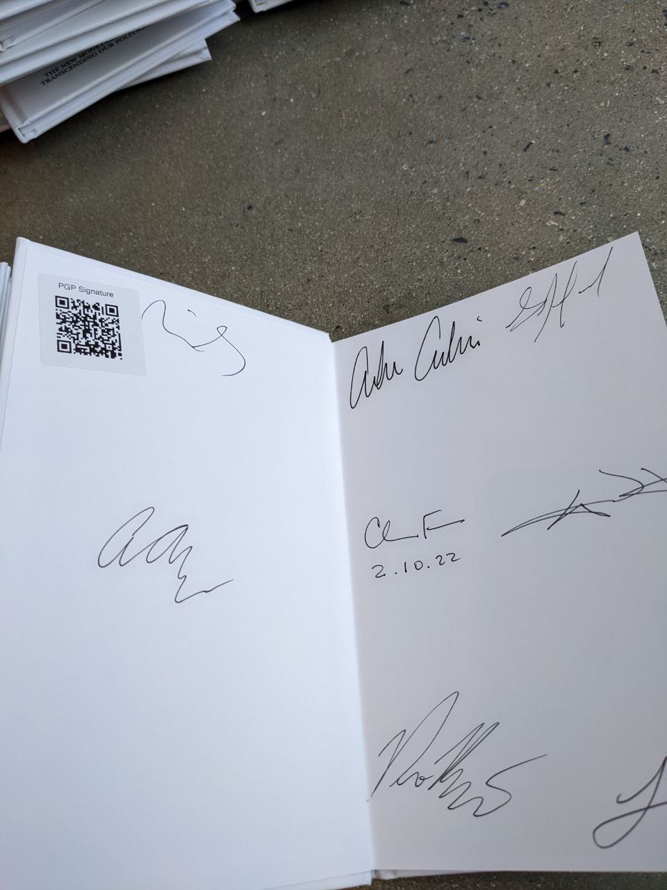 Signed autograph 85fb095cf5400d98