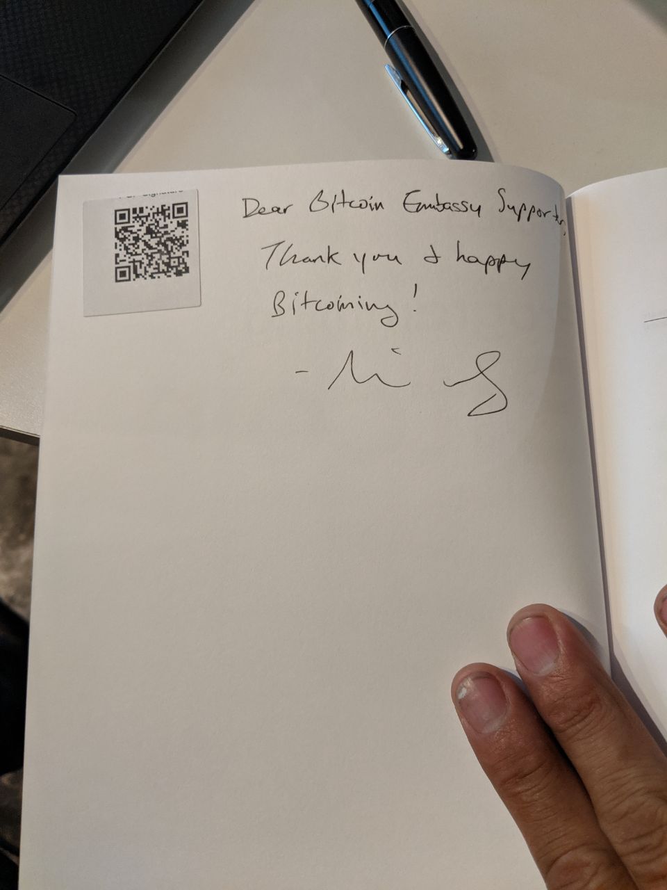 Signed autograph 865b342598649de3