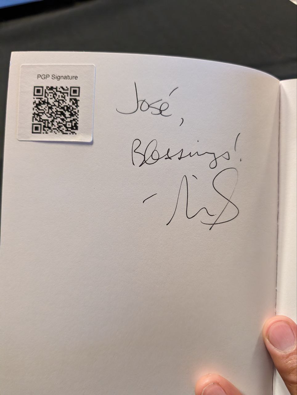 Signed autograph 8b1f84945f3974a2