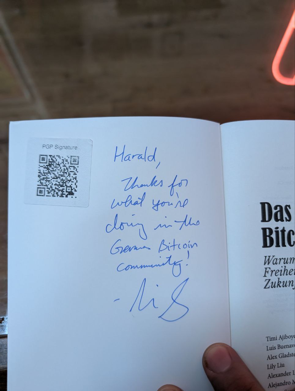 Signed autograph 8cf4bba461ef6866