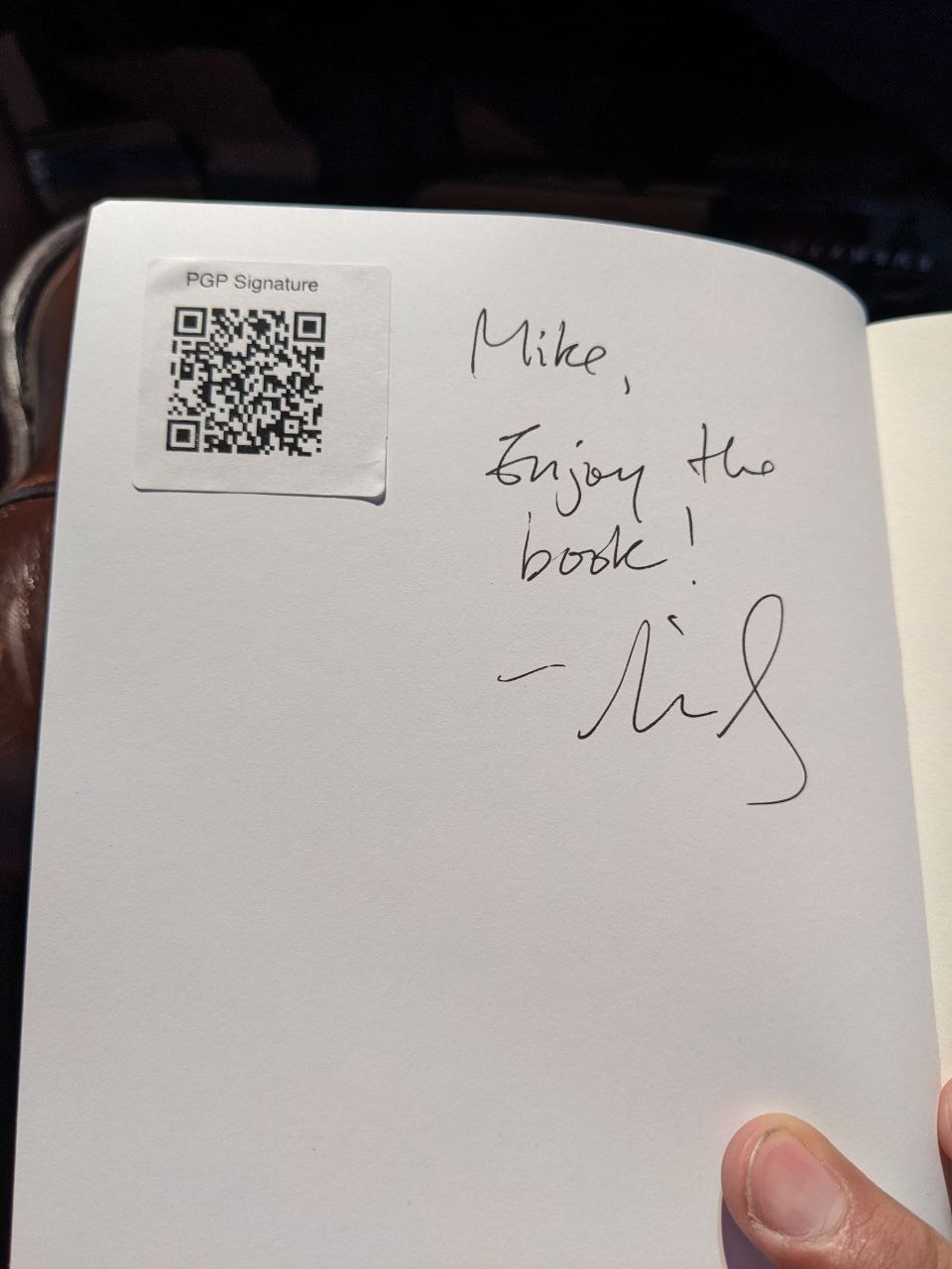 Signed autograph 8e34d4fef33f4890