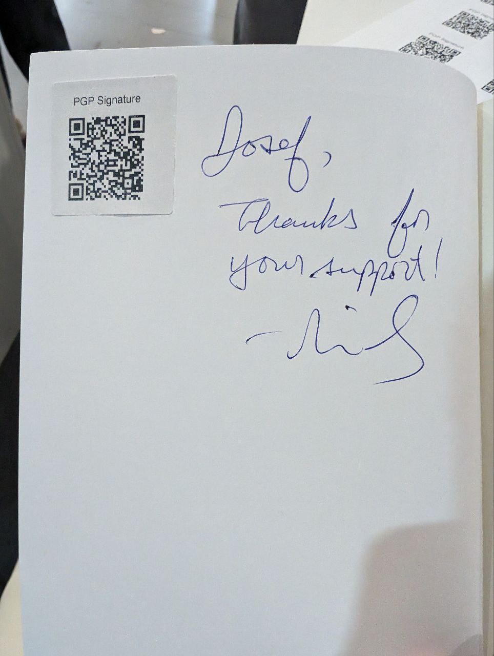 Signed autograph 8e528bbfb4ceea82