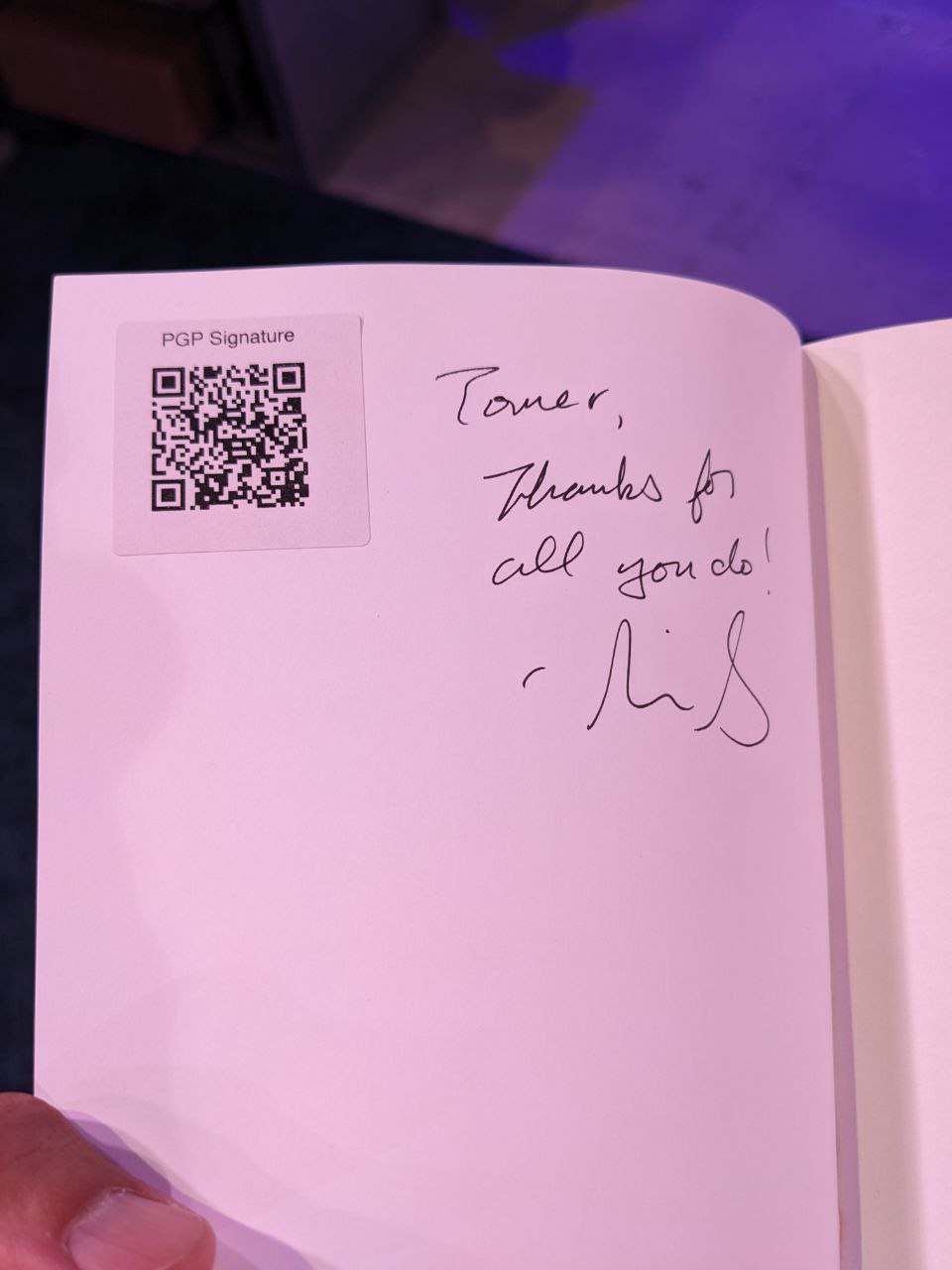 Signed autograph 8e9d2a499ce67813