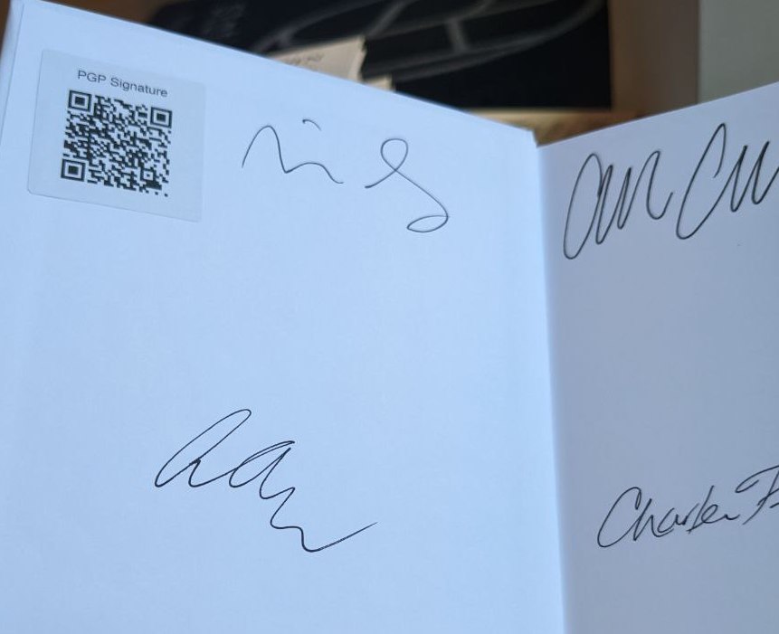 Signed autograph 8ee5c5772d233230