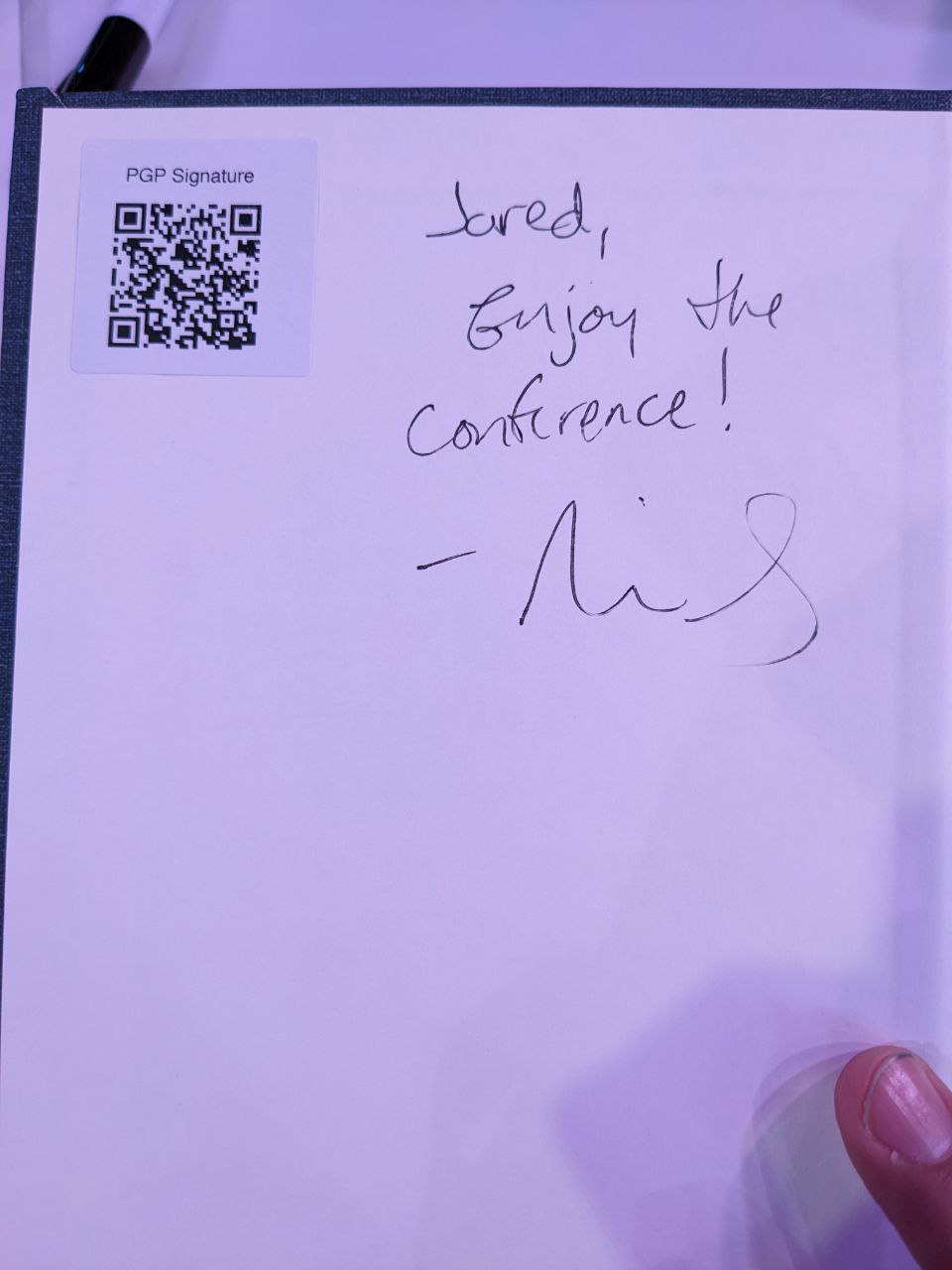 Signed autograph 90a4f11f095e4be3