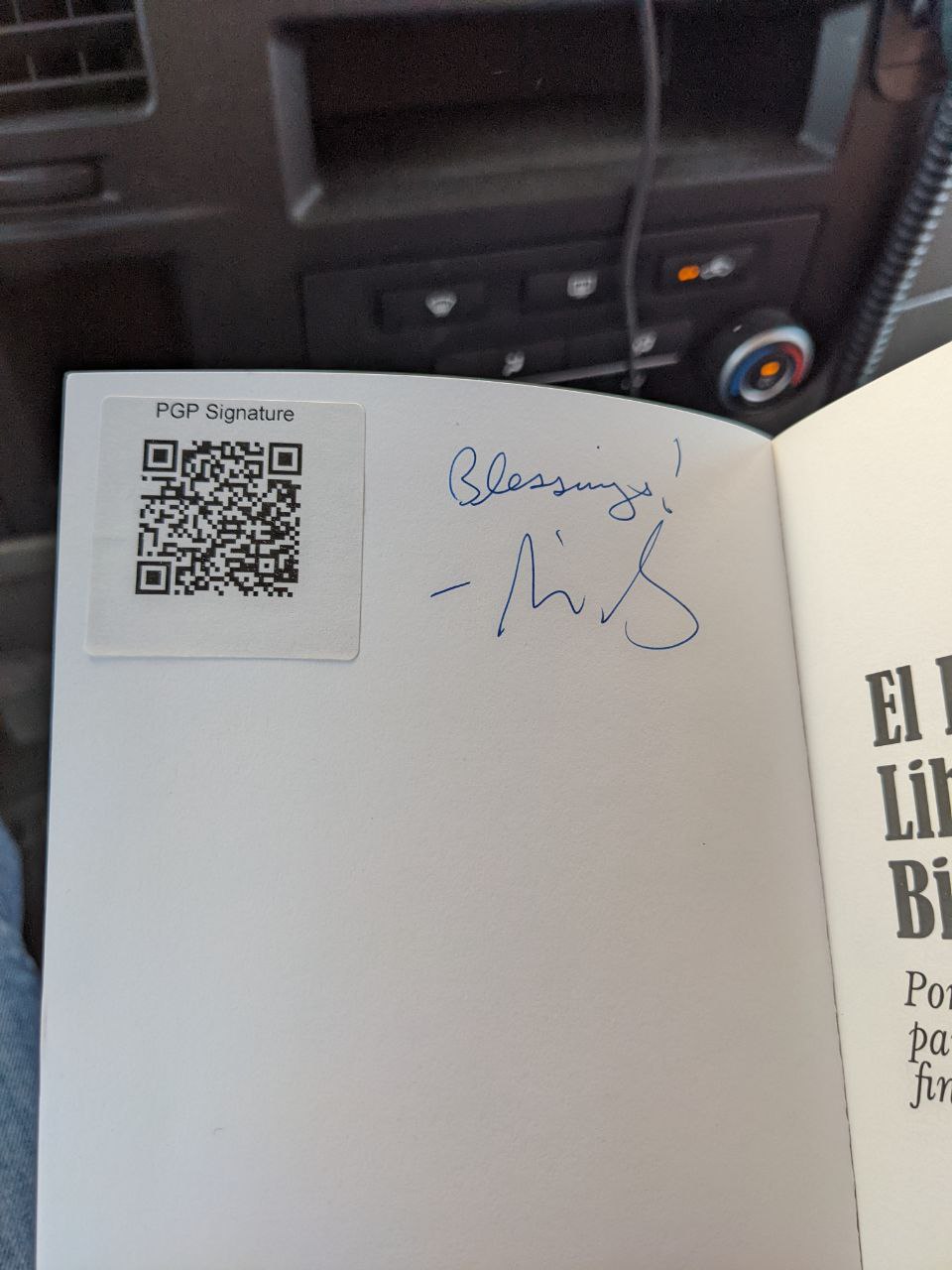 Signed autograph 93889b11be1f9289