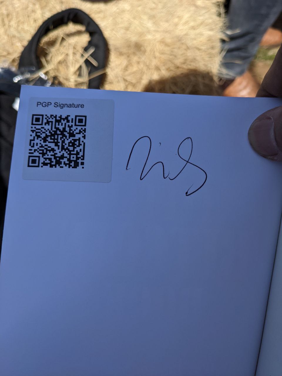 Signed autograph 93ed9f3ed0a9eeb9