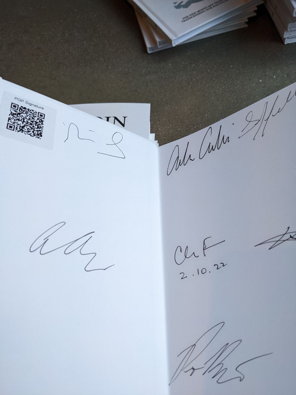 Signed autograph 944bd3354b69e2bd