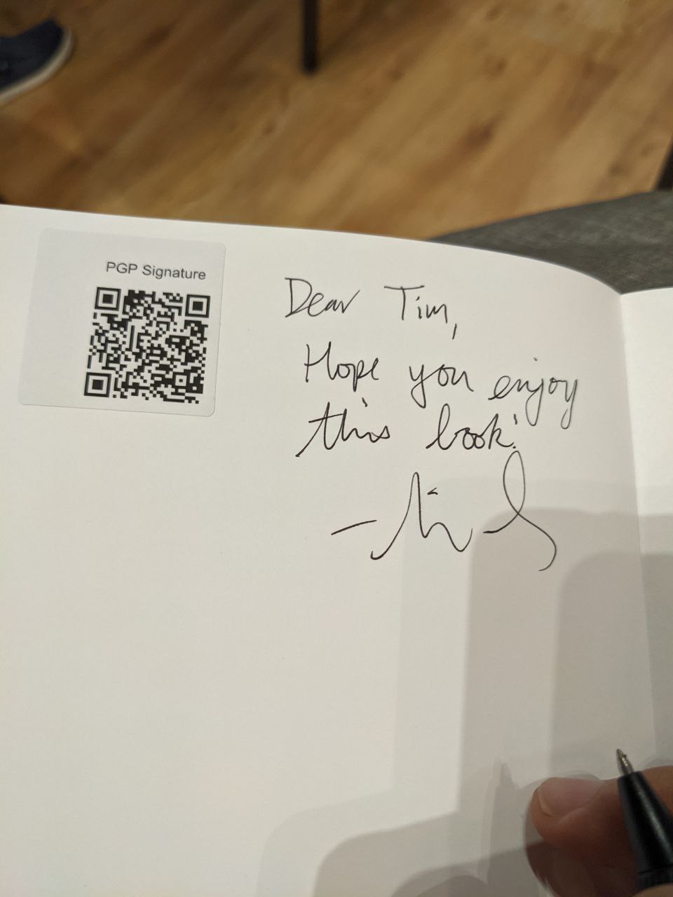 Signed autograph 94cfc4708ec786d1