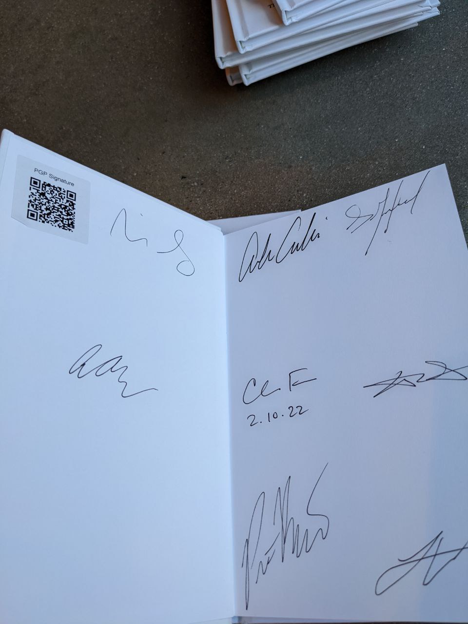 Signed autograph 967999003f864e26