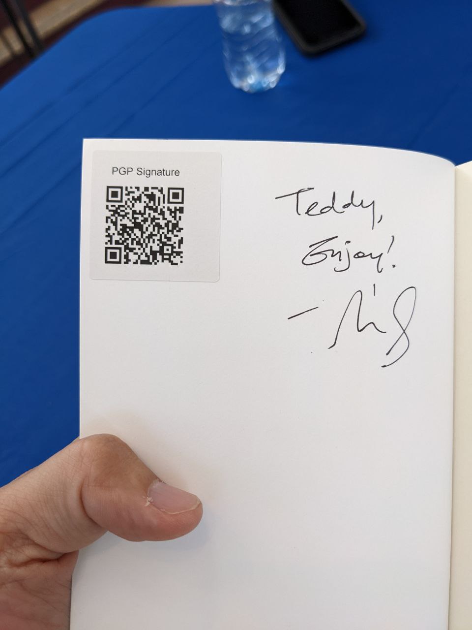 Signed autograph 9896dce27e1f3183