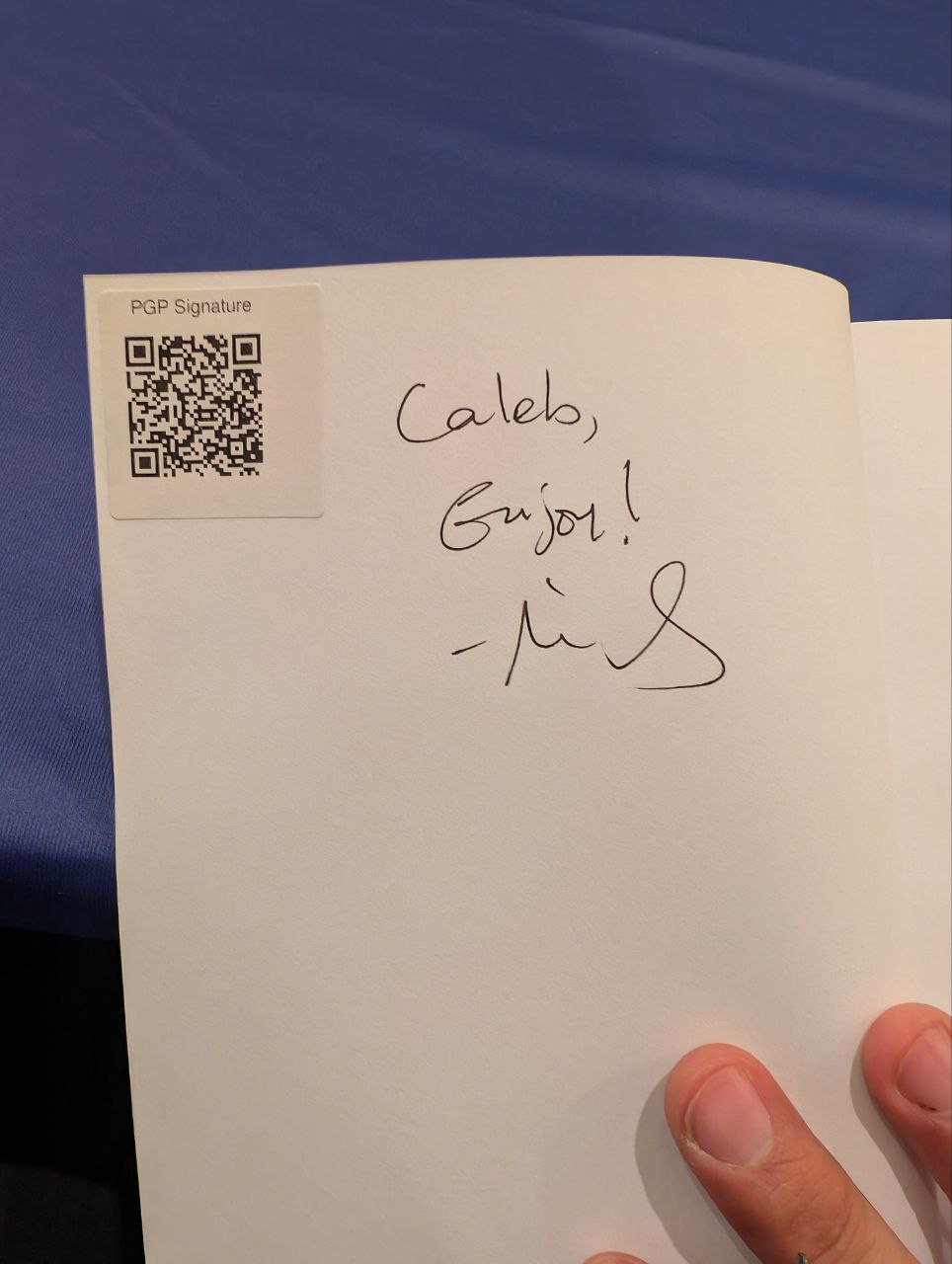 Signed autograph 9e0ccb5ff418dcd8