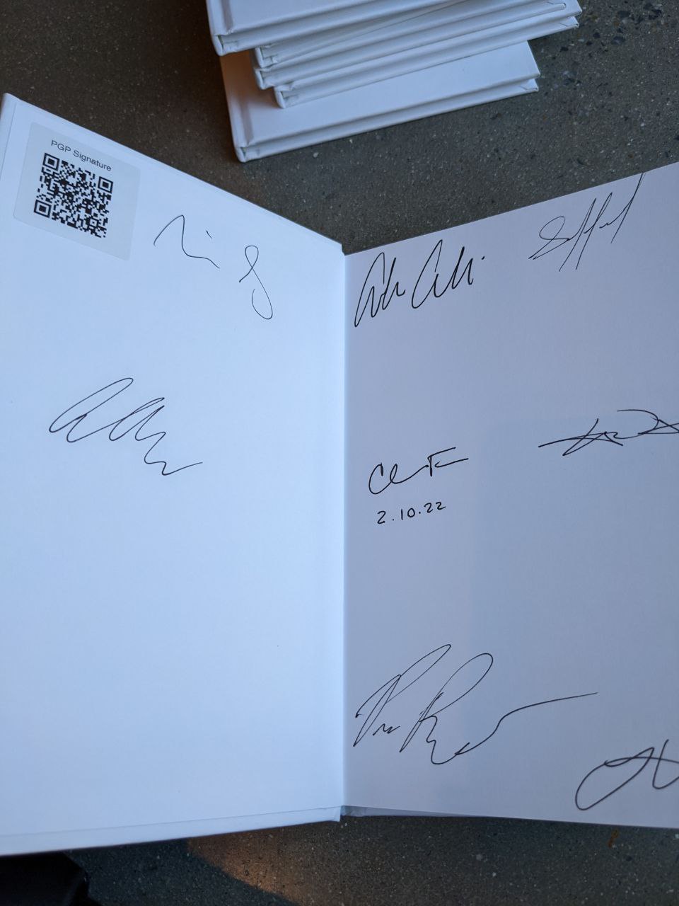 Signed autograph 9fca3a3ae00102a1