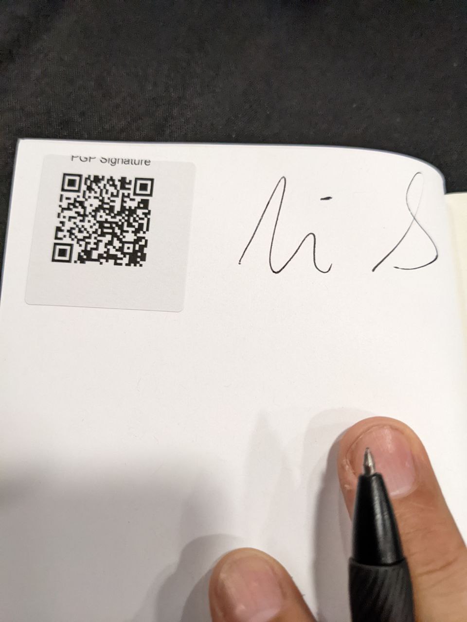 Signed autograph a0bffc77902e3726