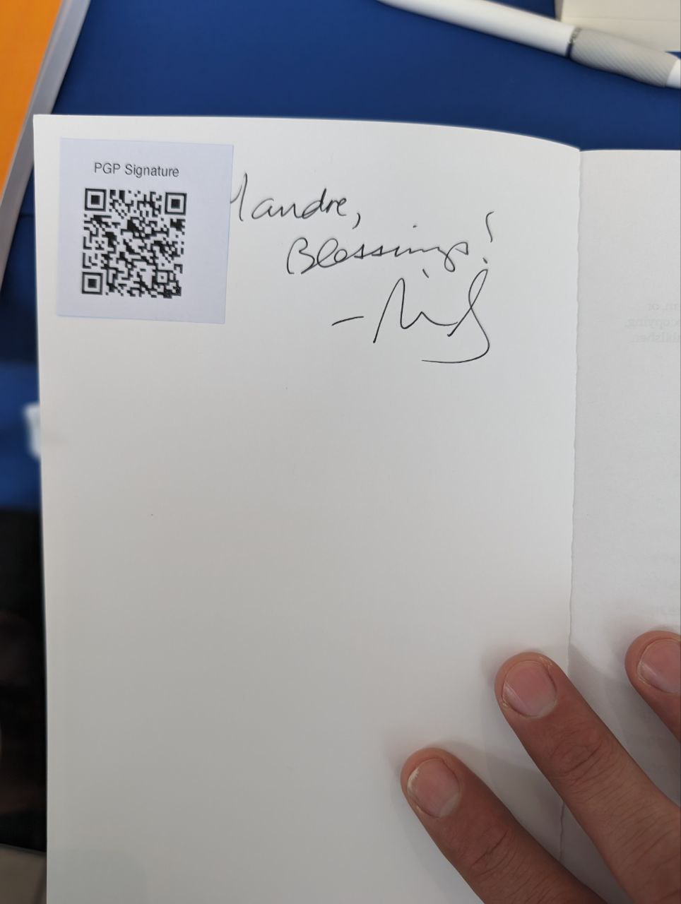 Signed autograph a1abcf38071a72e3